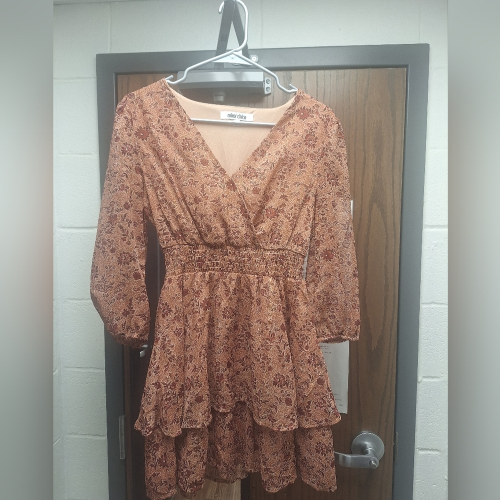 Elegant Floral V-Neck Dress